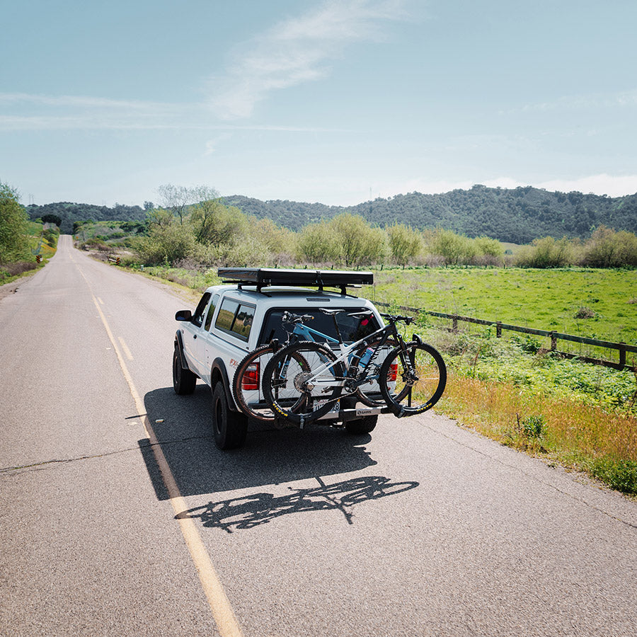Saris, Freedom 2 Bike, Hitch Mount Rack, 1-1/4'' and 2'', Bikes: 2, Weight: 60 lb