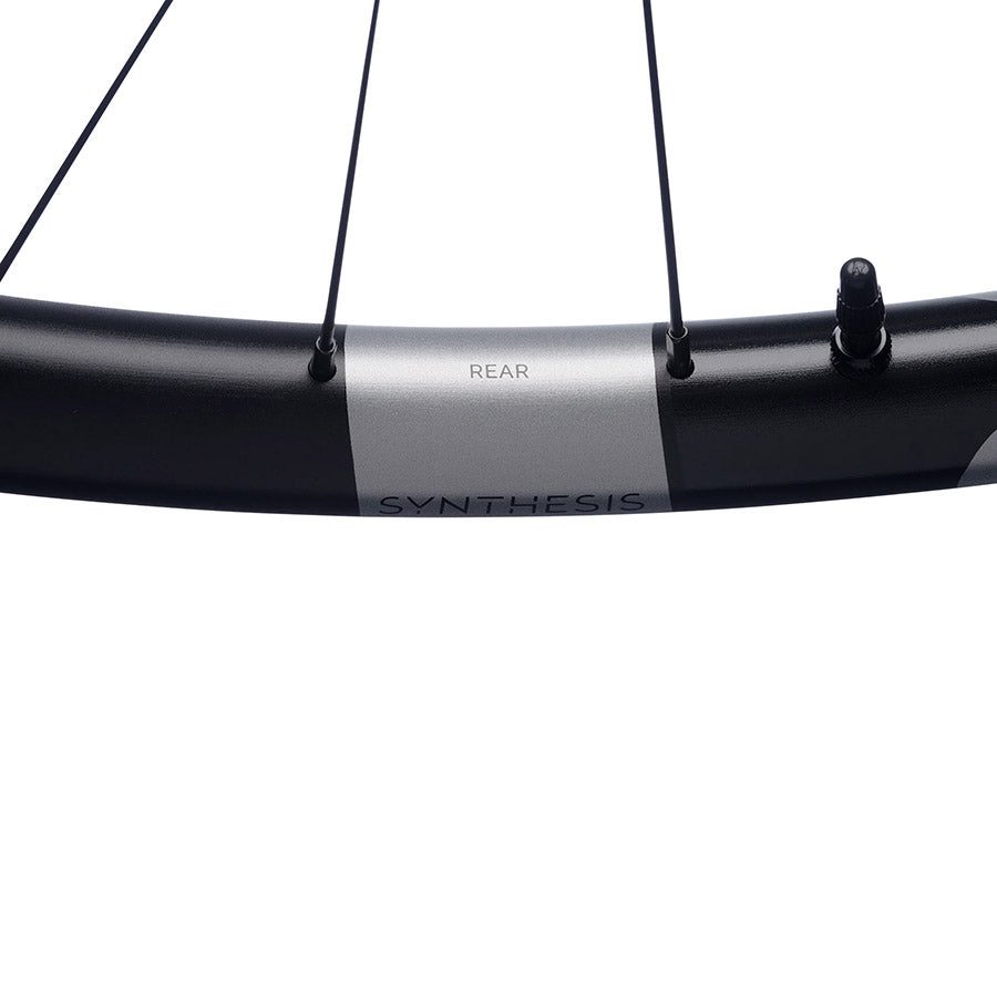 crankbrothers, Synthesis Alloy 2.0 DH, Wheel, Front, 29'' / 622, i9 1/1, Holes: 28, 20mm TA, 110mm, Disc IS 6-bolt, Black